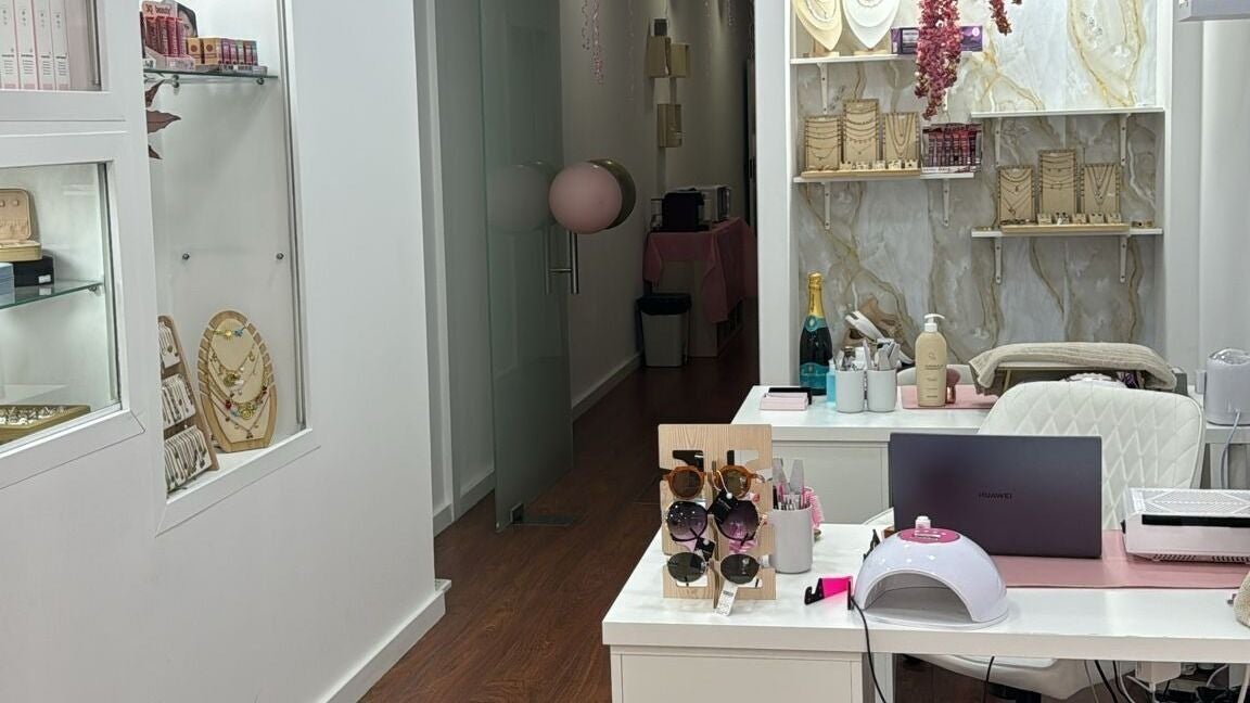 Pure Moments Beauty Studio