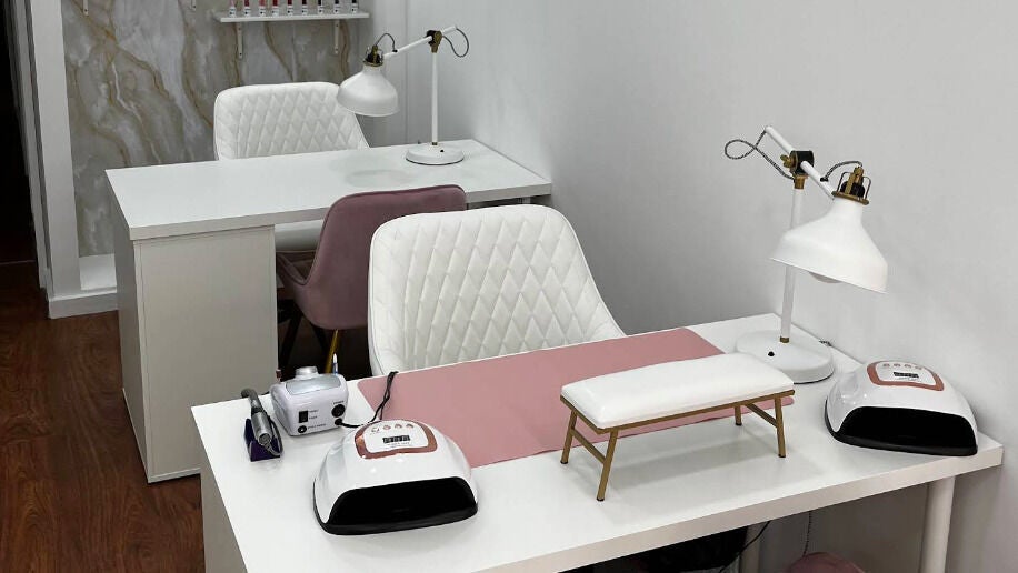 Pure Moments Beauty Studio